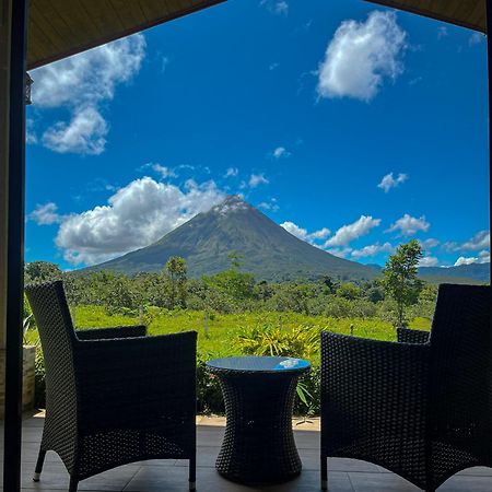 Arenal Roca Suites La Fortuna ภายนอก รูปภาพ