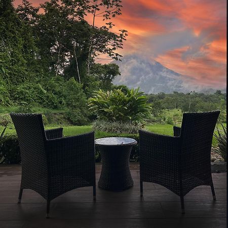 Arenal Roca Suites La Fortuna ภายนอก รูปภาพ