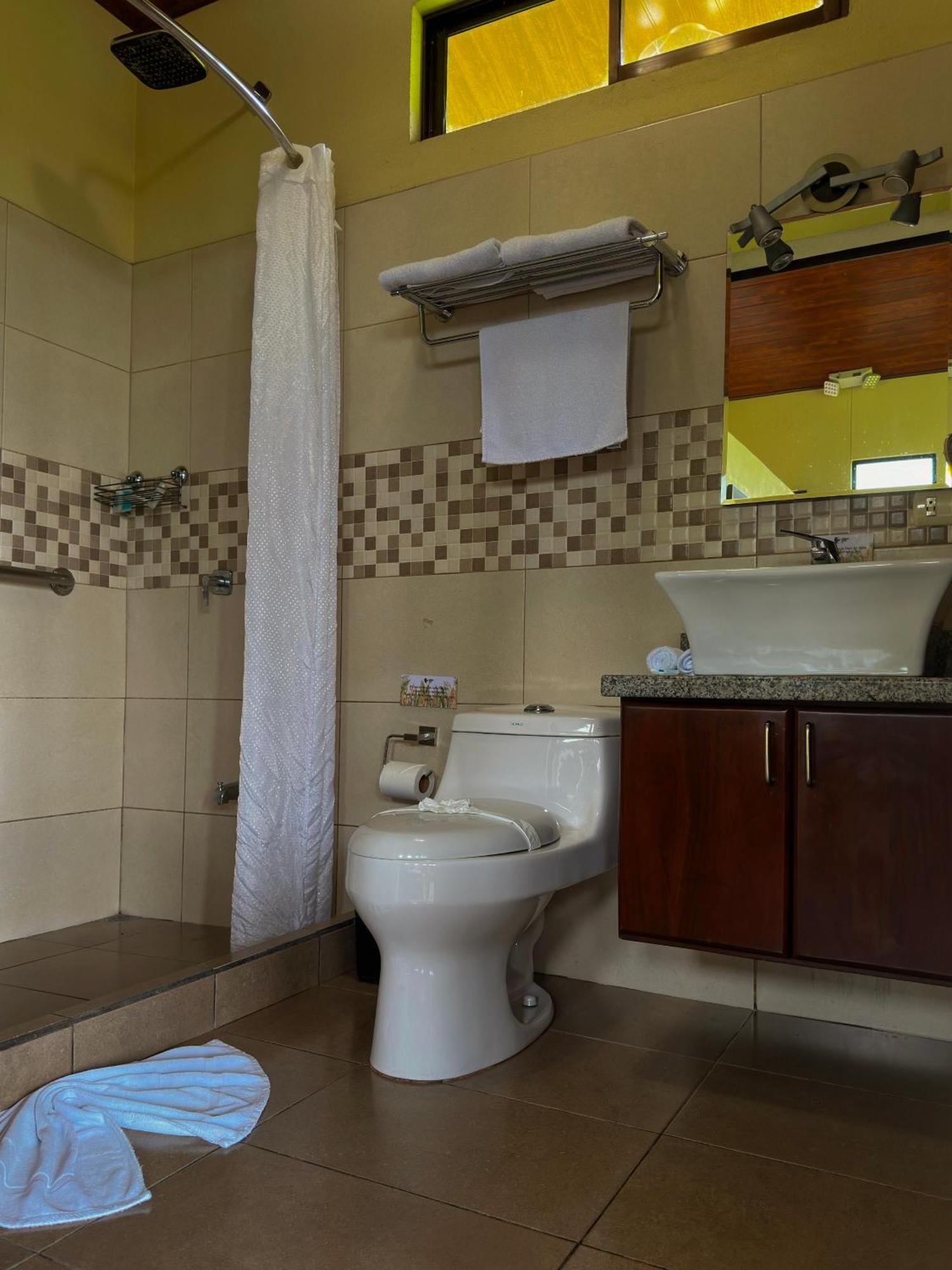 Arenal Roca Suites La Fortuna ภายนอก รูปภาพ